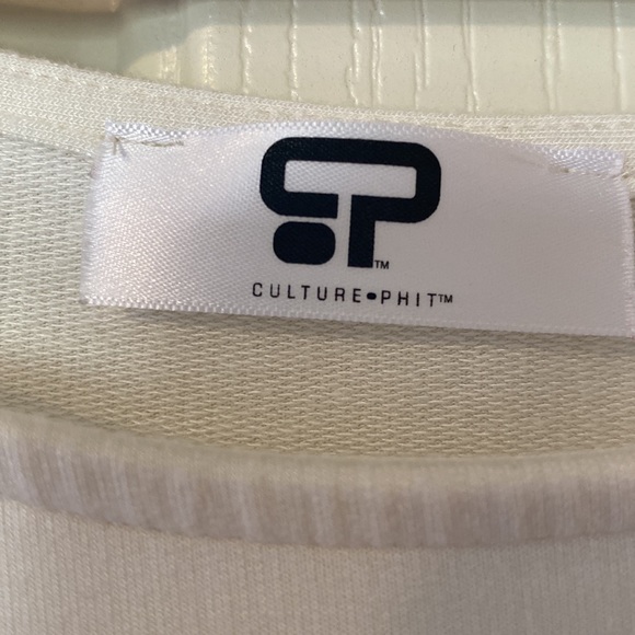 Culture Phit Dress - Picture 2 of 3